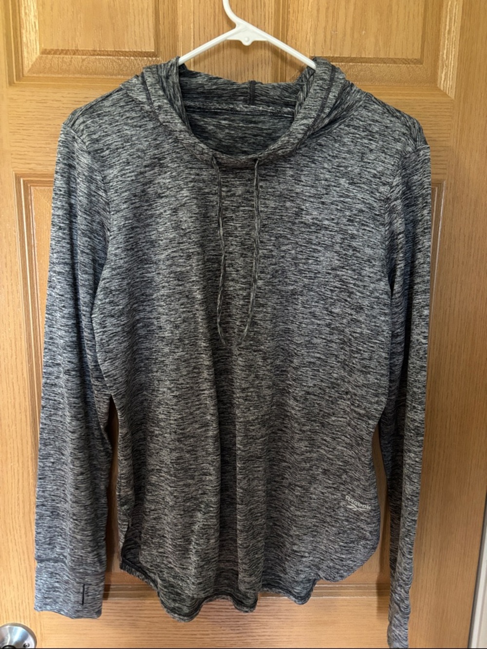 Reebok Women’s Hooded Sweater Size Large